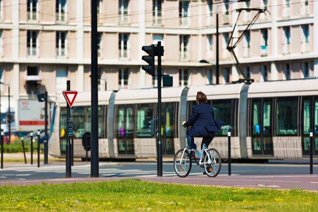 Tramway et vélo au Havre 