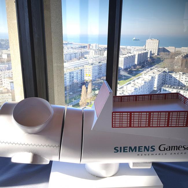 Maquette de la turbine Siemens Gamesa au sein de l’hôtel de ville du Havre 